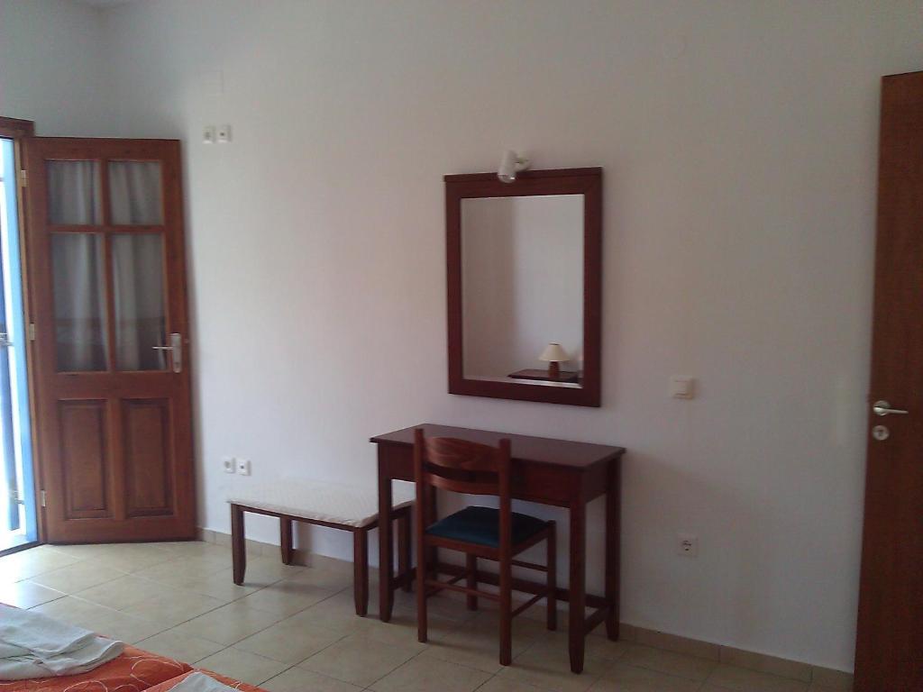 Agnanti Apartments Vathi  Rum bild